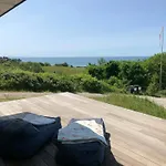 Ferienhaus Minimalist House With Sea View At Helgenaes